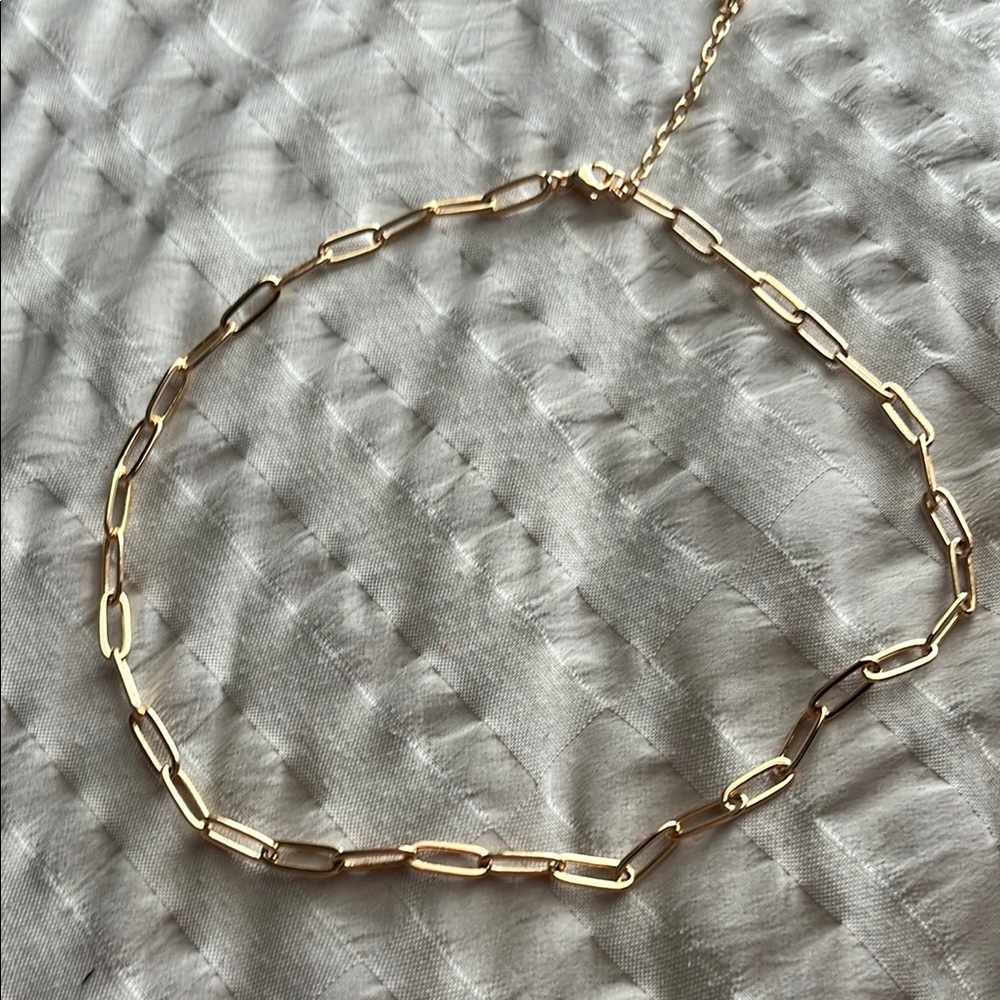 Elegant Gold Chain Necklace